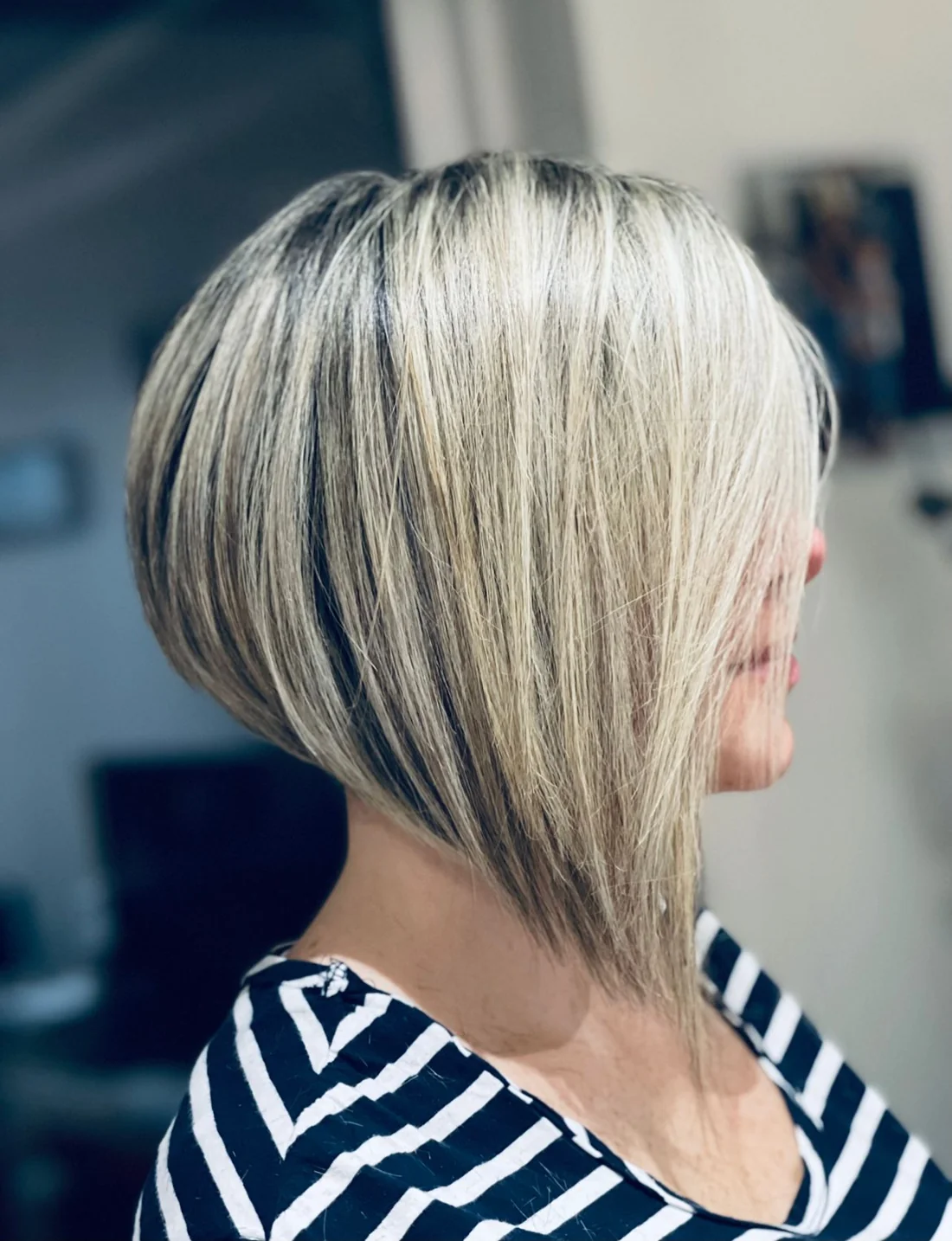 Sebastian Pierre portfolio — precision blonde bob